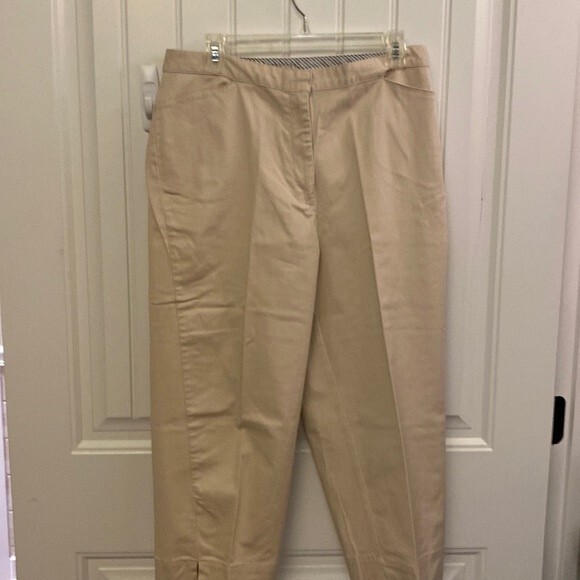 336) Duck head Khaki Capri EUC Size 12 - Picture 1 of 5